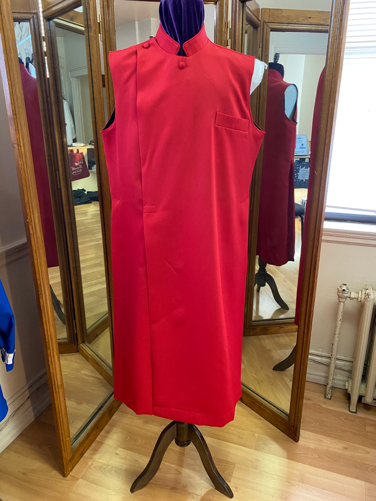 Apron - BRAND NEW! [P54]