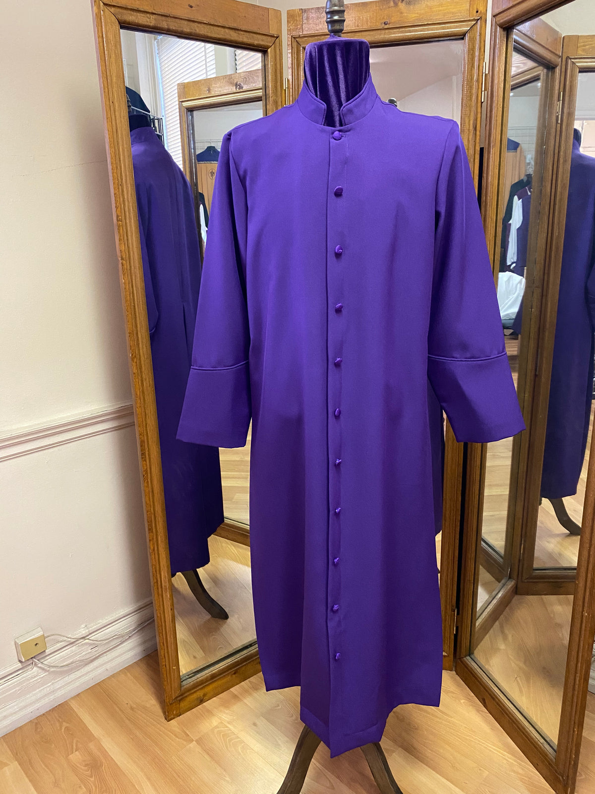 The Bishop's Attire - BRAND NEW! [P57]