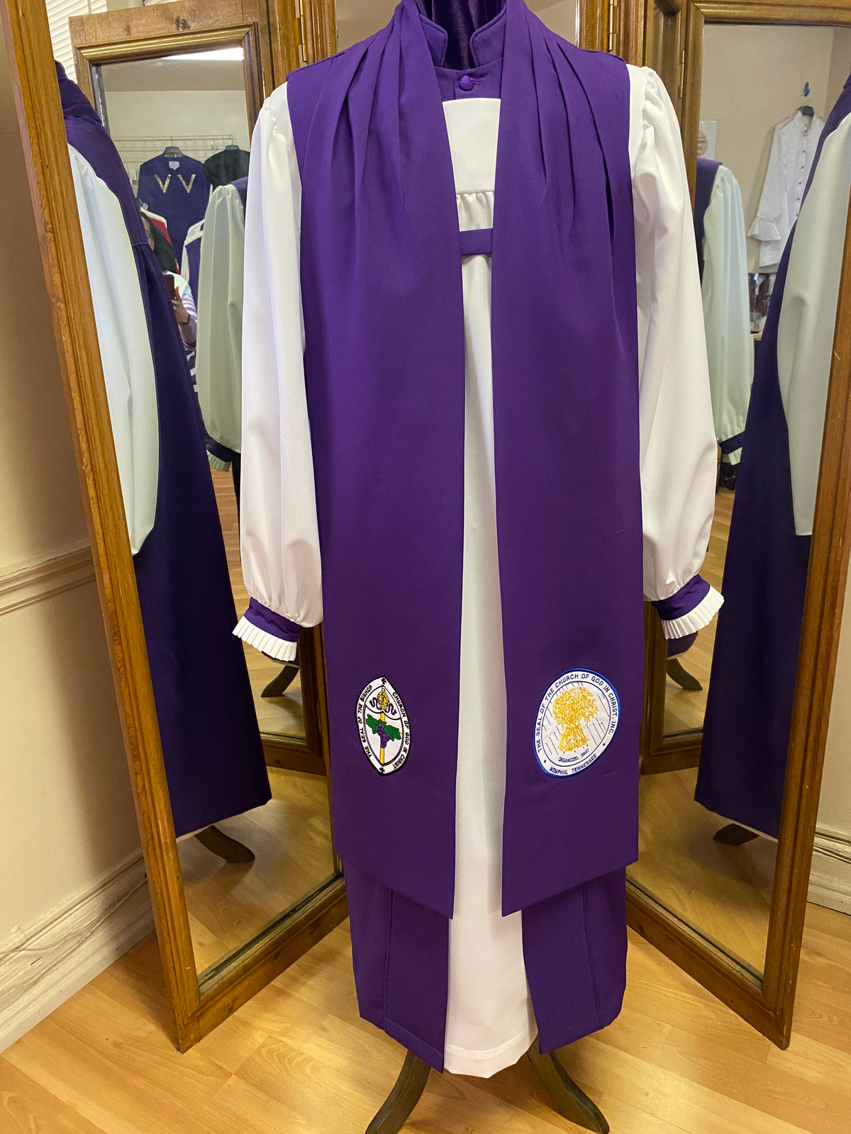 The Bishop's Attire - BRAND NEW! [P57]