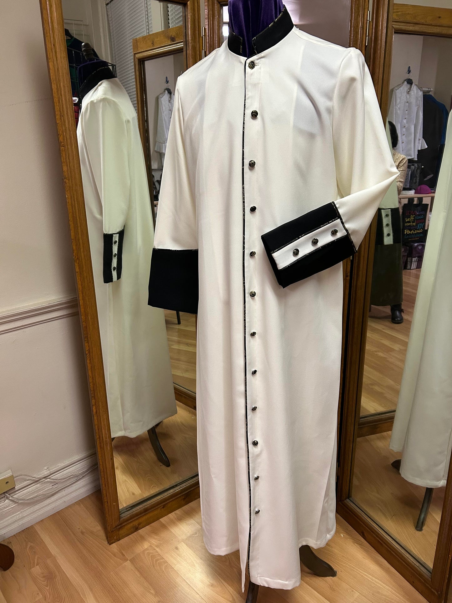 Rapid Robe with Ribbon Trim  [P26]